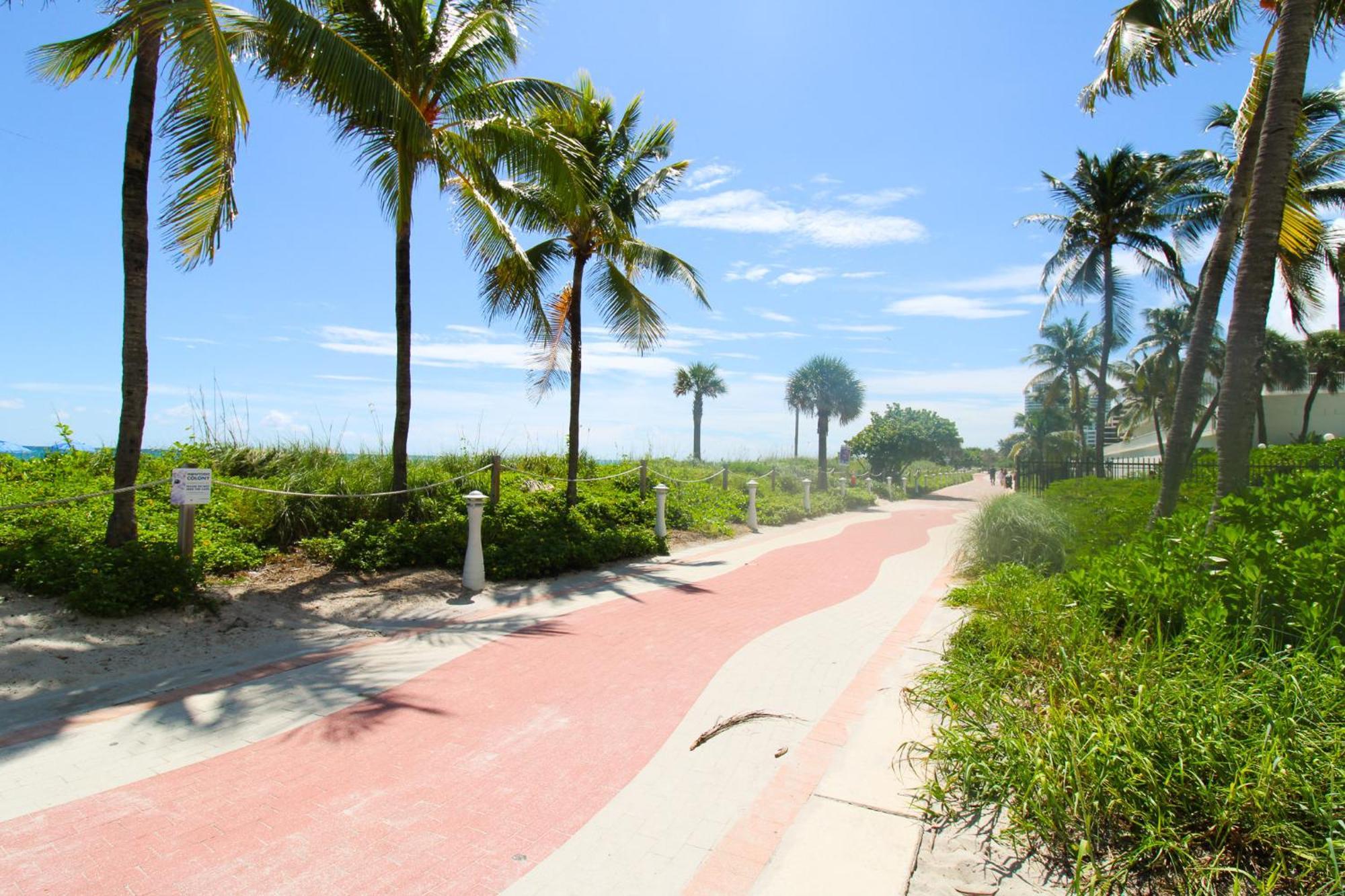 Castle 835 Oceanview Studio On Beach With Pool, Gym, Bars, And Free Parking Villa Miami Beach Buitenkant foto